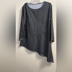 🌟 Striped Tapering Tunic 🌟 Price Reduced!🔥